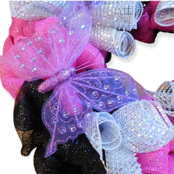 GOTH BUTTERFLY DECO MESH WREATH Handmade - Picture 4 of 6